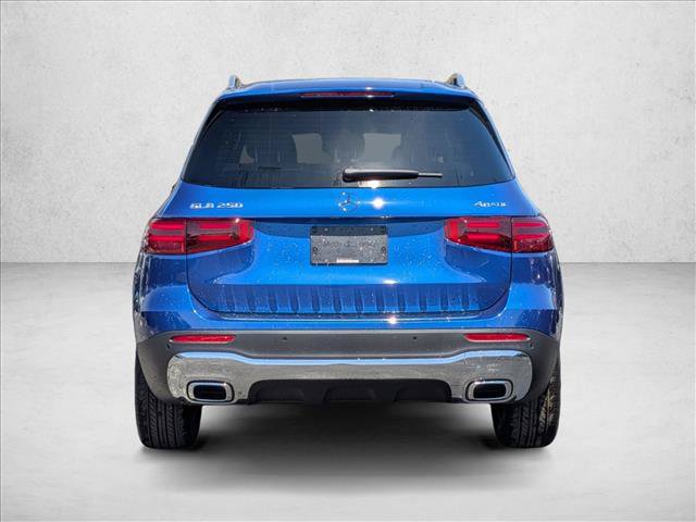 New 2026 Mercedes-Benz GLB 250 4MATIC image 8