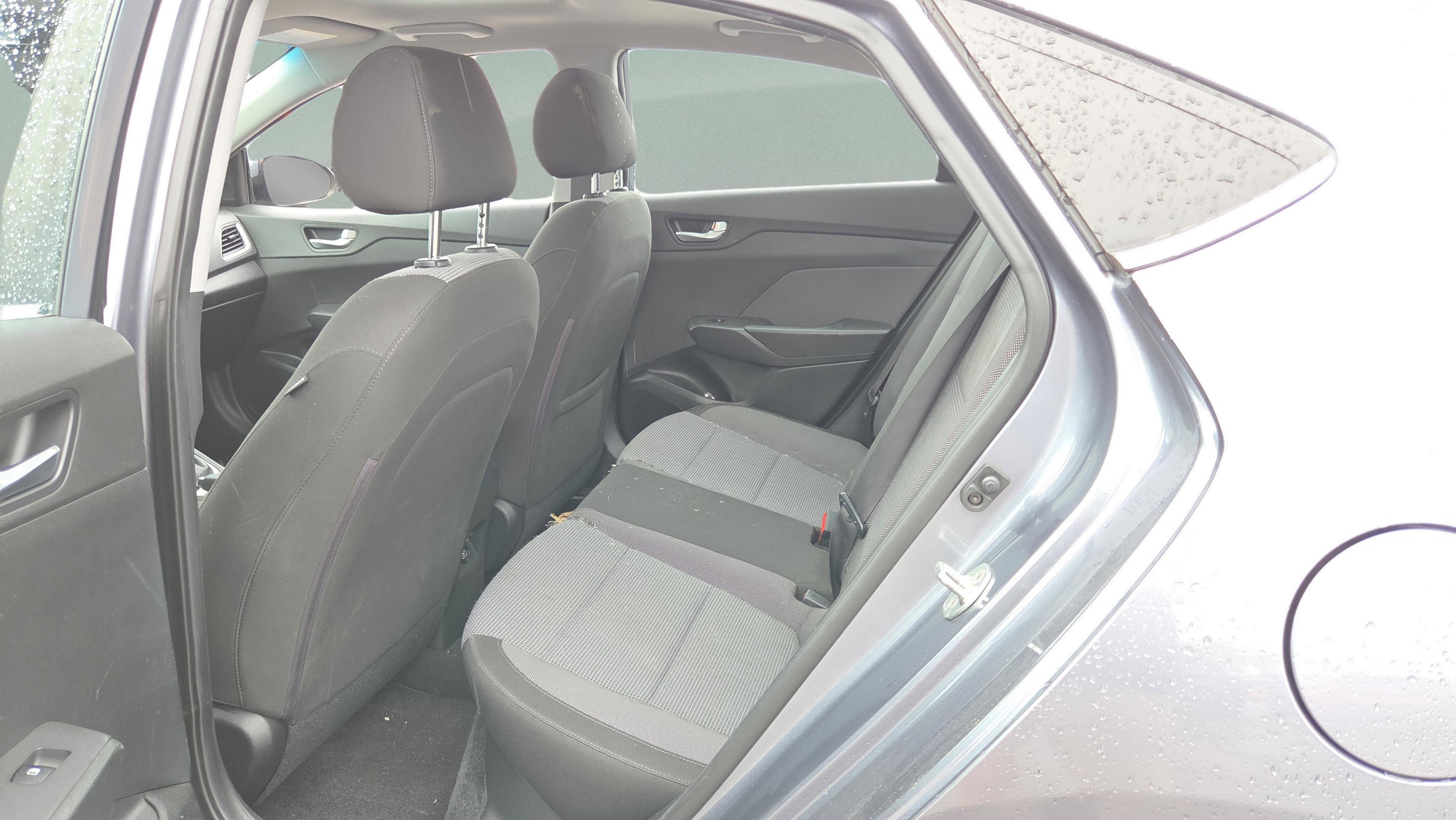 Used 2018 Hyundai Accent Limited image 12