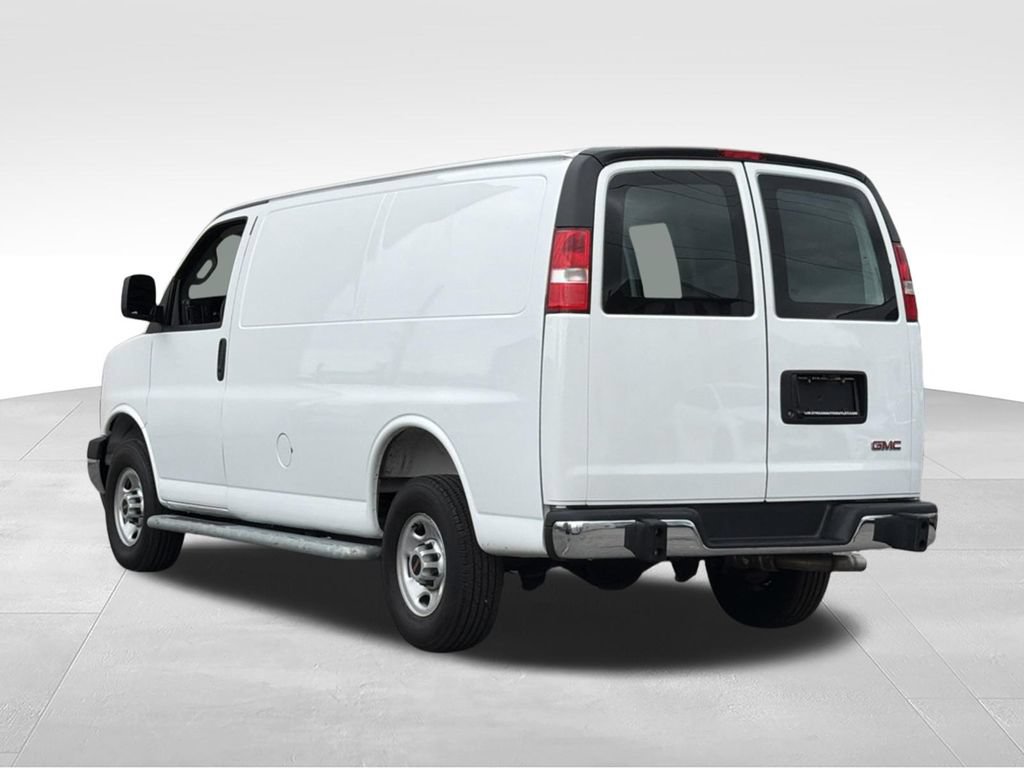 Used 2025 GMC Savana 2500 w/ Driver Convenience Package RWD image 6