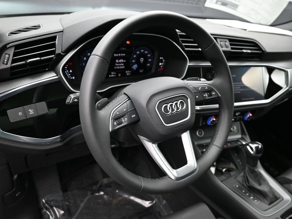 New 2025 Audi Q3 2.0T Premium AWD/4WD image 13