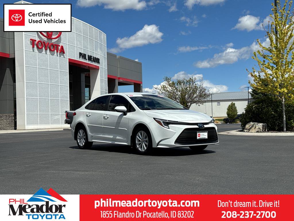 Used 2025 Toyota Corolla LE w/ LE Premium Package AWD/4WD image 1