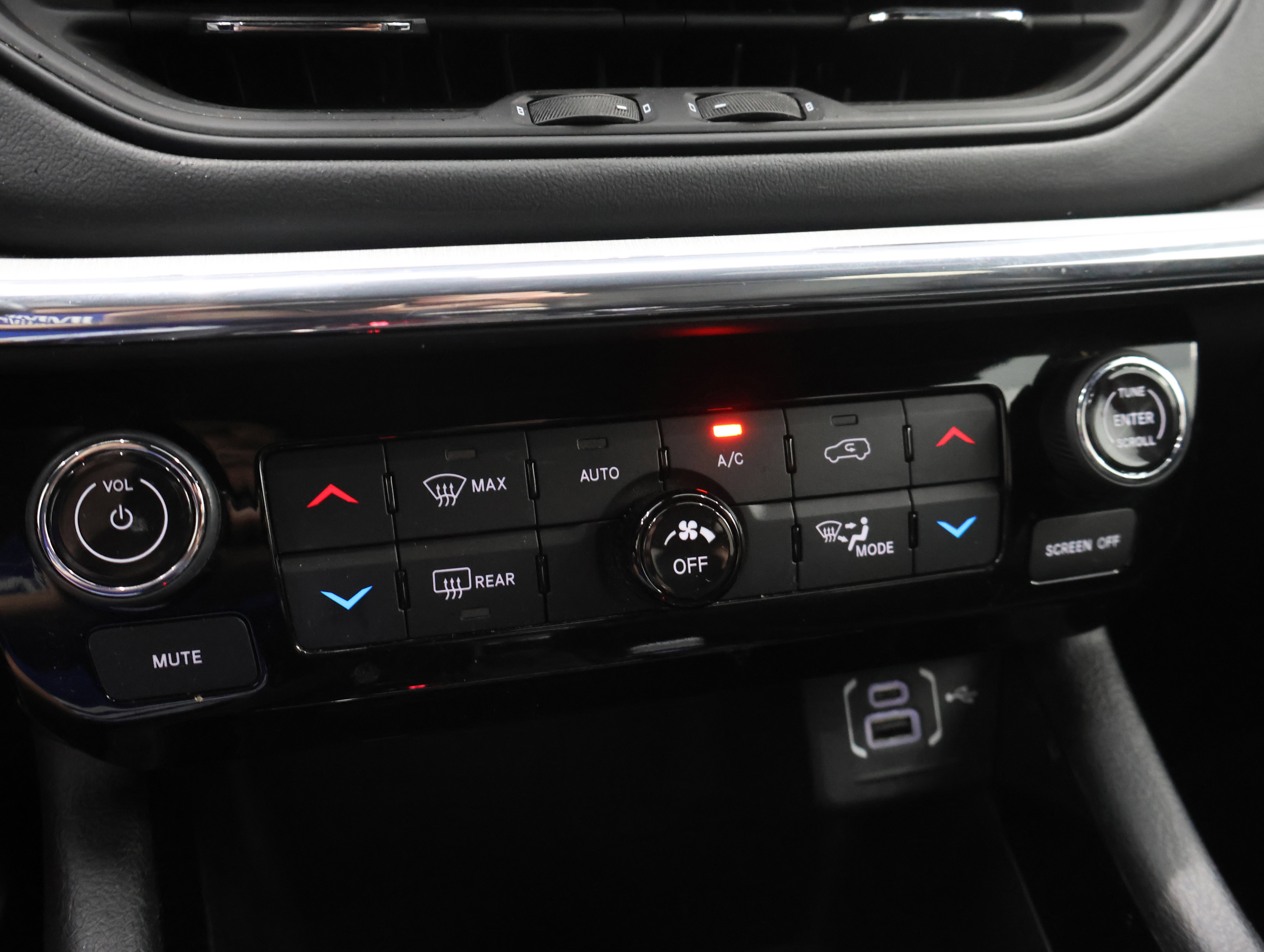 Used 2022 Jeep Compass Limited AWD/4WD image 44