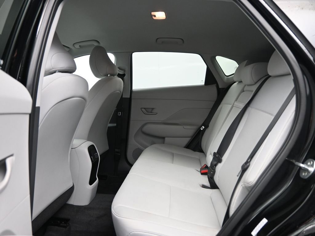 Used 2024 Hyundai Kona SEL AWD/4WD image 27