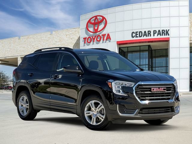 Used 2022 GMC Terrain SLE w/ Driver Convenience Package