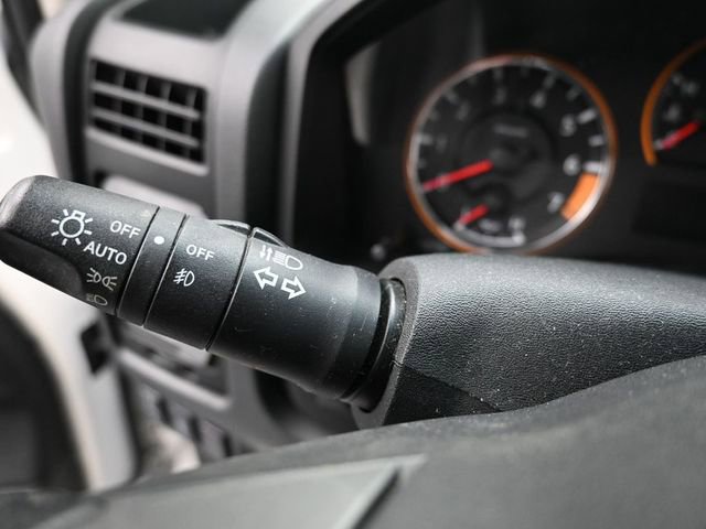 Used 2012 Nissan Titan SL w/ SL Technology Pkg image 24