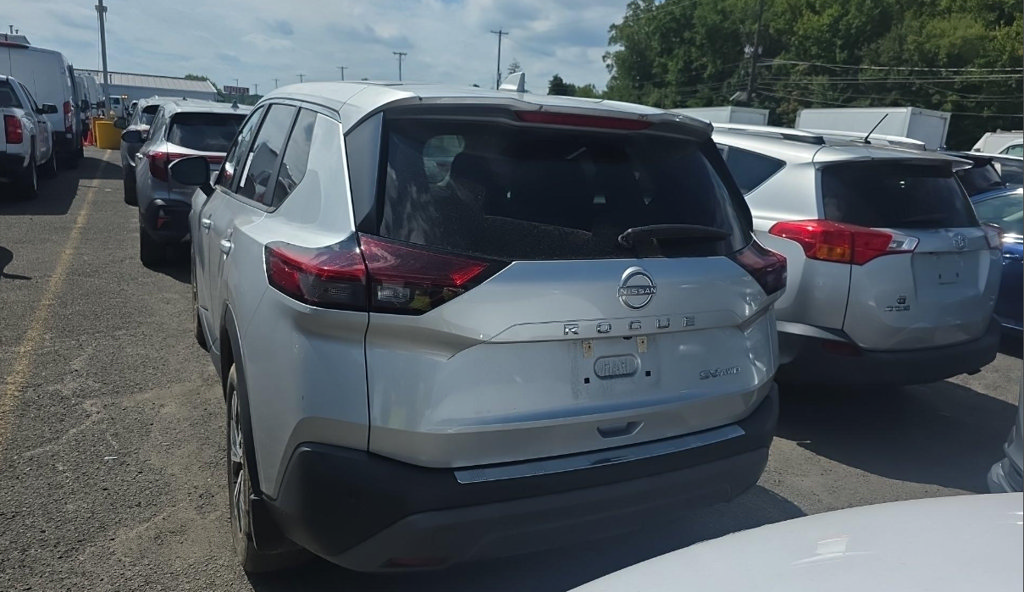 Used 2023 Nissan Rogue SV AWD/4WD image 6