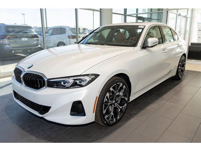 New 2026 BMW 330i xDrive Sedan w/ Convenience Package image 43
