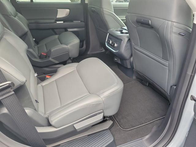 New 2026 Ford Expedition Active AWD/4WD image 18