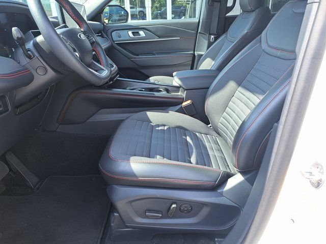 Used 2025 Ford Explorer ST-Line w/ Premium Package RWD image 26