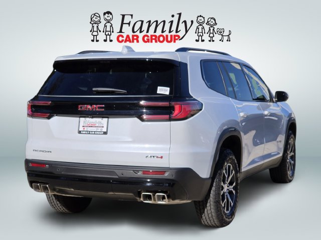 Used 2026 GMC Acadia AT4 w/ Luxury Package AWD/4WD image 4