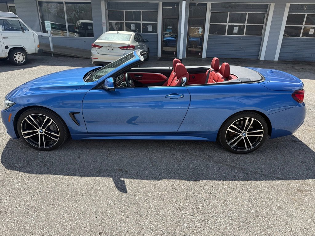 Used 2020 BMW 440i xDrive Convertible w/ M Sport Package image 3
