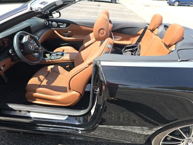 Used 2023 Mercedes-Benz E 450 Cabriolet image 13