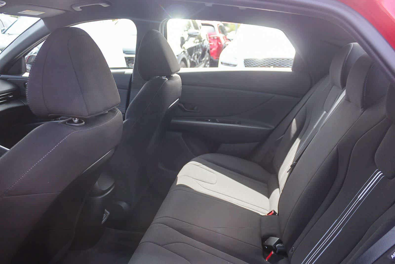Certified 2025 Hyundai Elantra Sport w/ Cargo Package FWD image 23