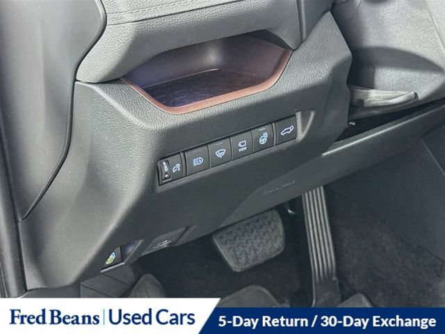 Used 2020 Toyota RAV4 Limited AWD/4WD image 14