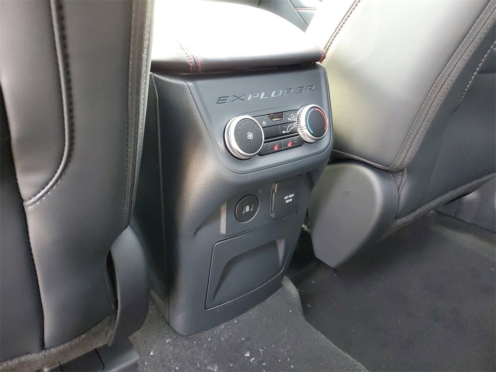 New 2026 Ford Explorer ST w/ Sun And Sound Package image 28