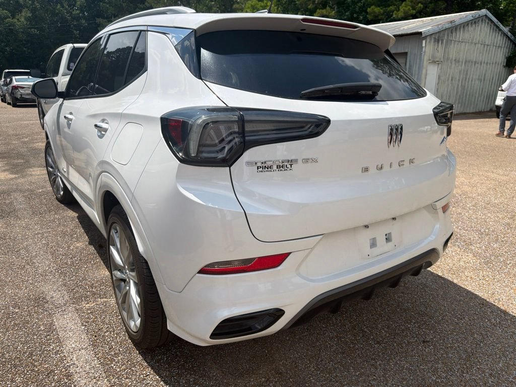 Used 2024 Buick Encore GX Avenir w/ Avenir Convenience Package FWD image 4