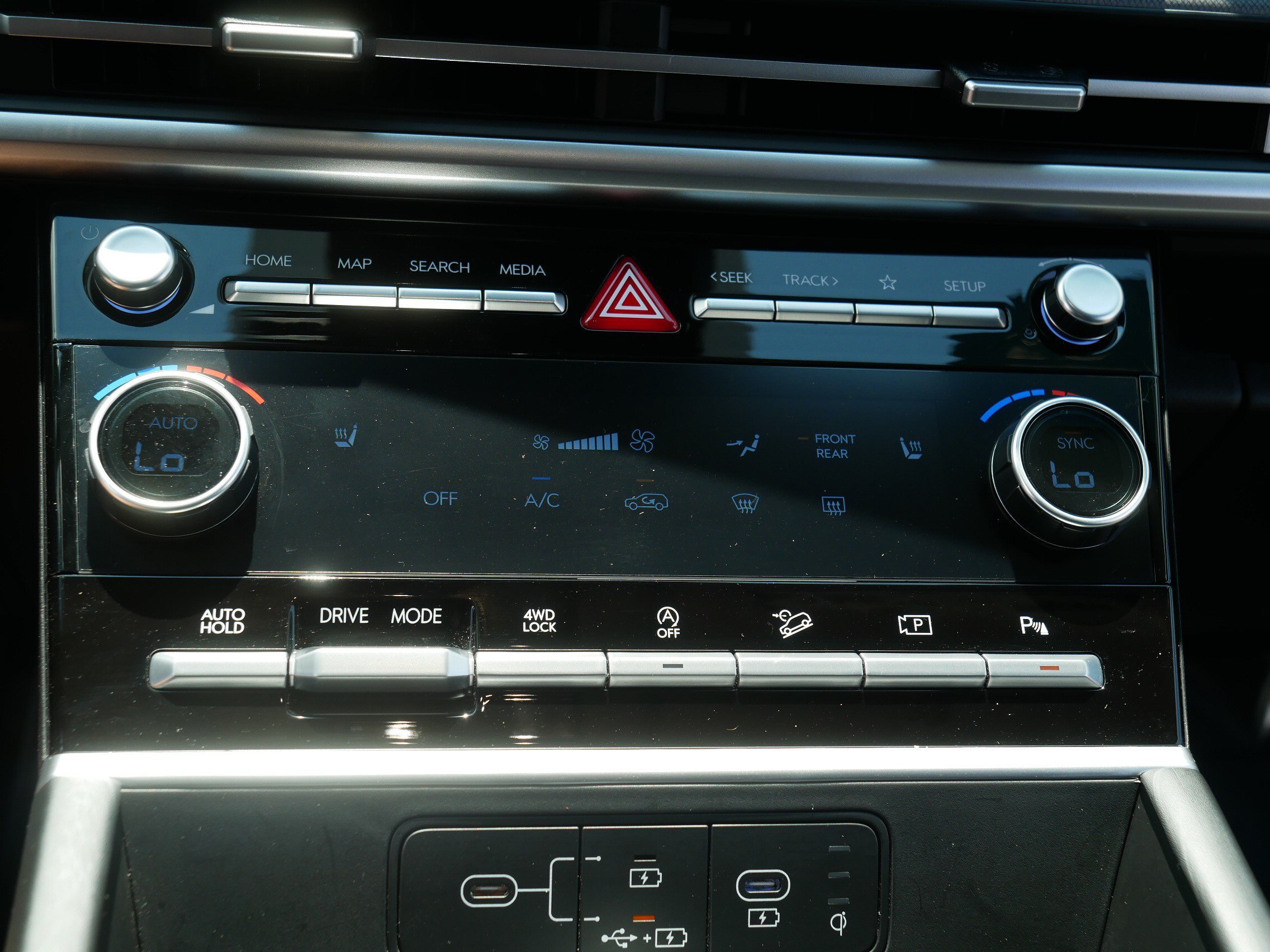 Certified 2026 Hyundai Santa Fe SEL AWD/4WD image 29