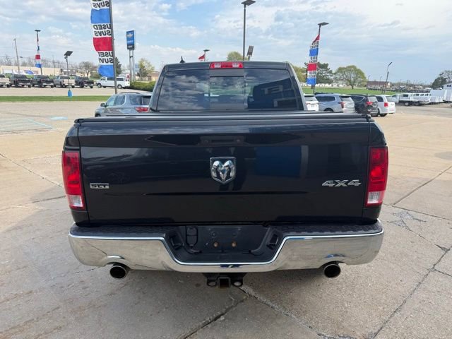 Used 2018 RAM 1500 Classic SLT w/ SLT Plus D￩cor Group AWD/4WD image 4