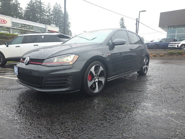 Used 2017 Volkswagen GTI SE image 3