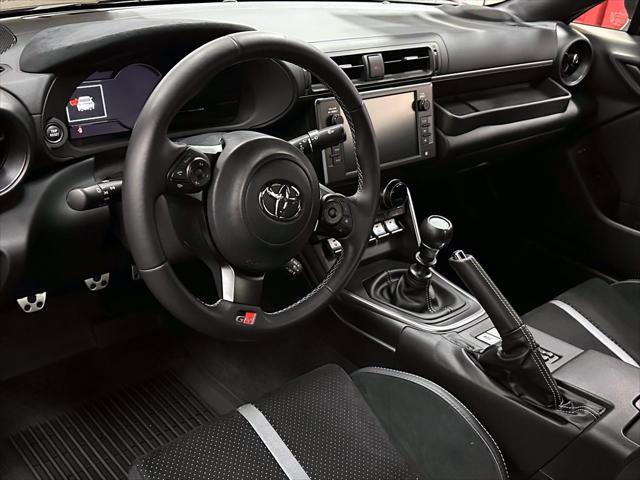 Certified 2025 Toyota GR86 Premium image 20
