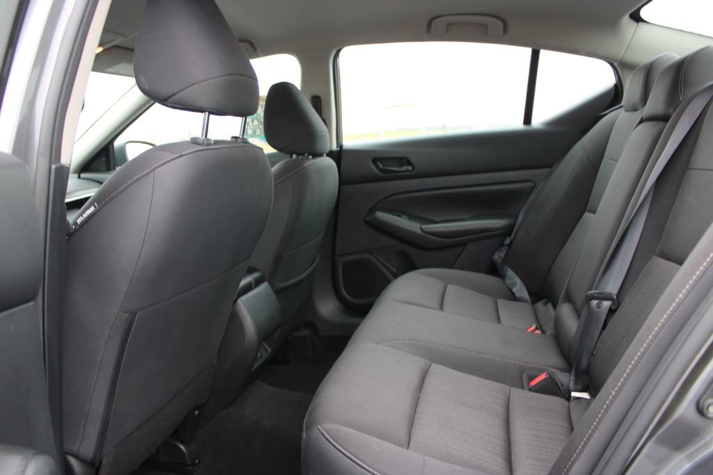 Used 2024 Nissan Altima 2.5 SV image 22