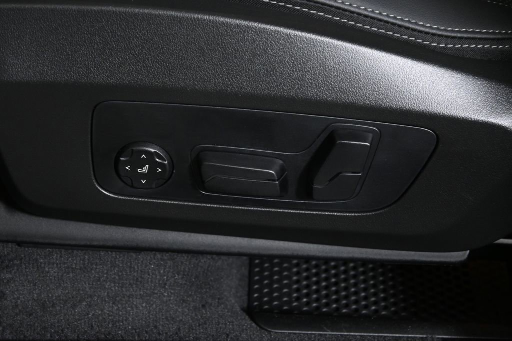 Used 2026 BMW X1 xDrive28i w/ Technology Package image 26