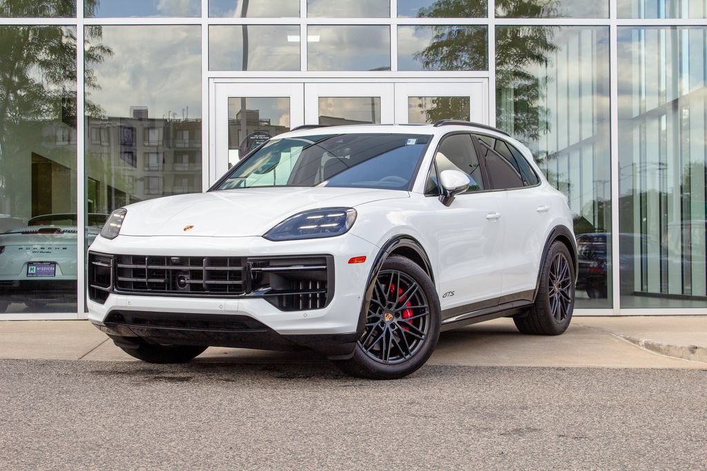 Used 2025 Porsche Cayenne GTS AWD/4WD image 1