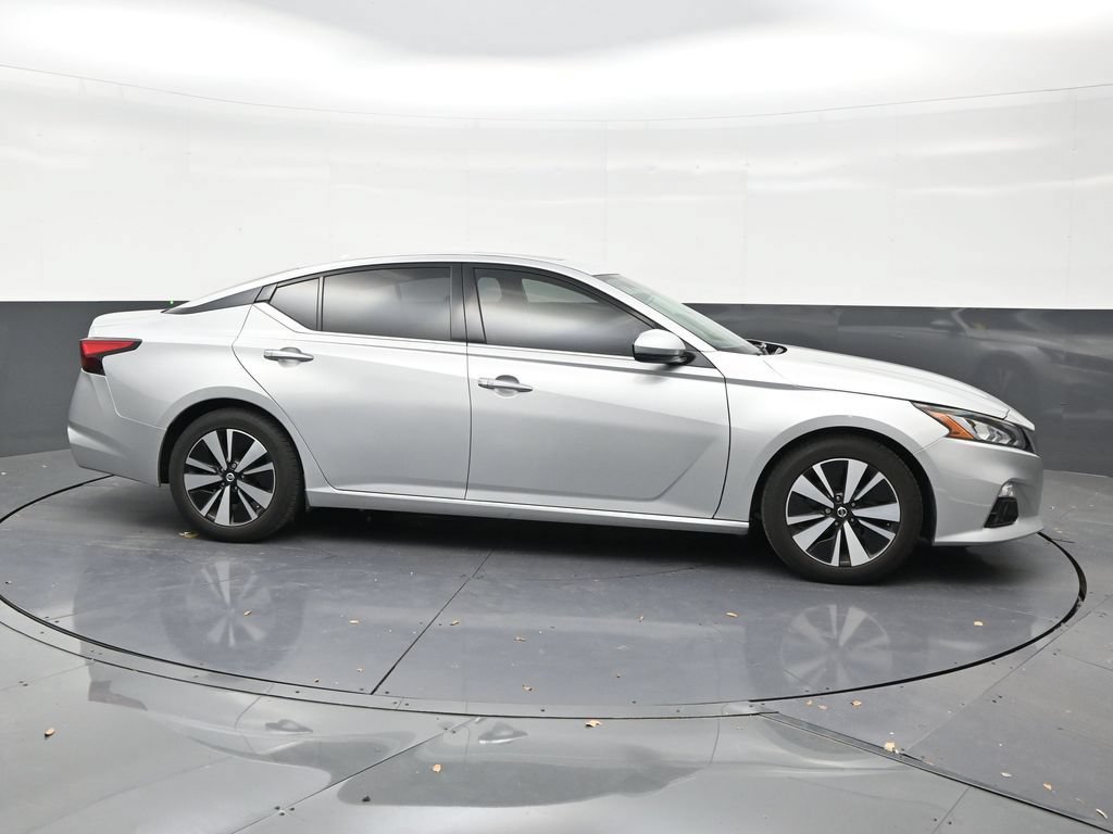 Used 2019 Nissan Altima 2.5 SV FWD image 6