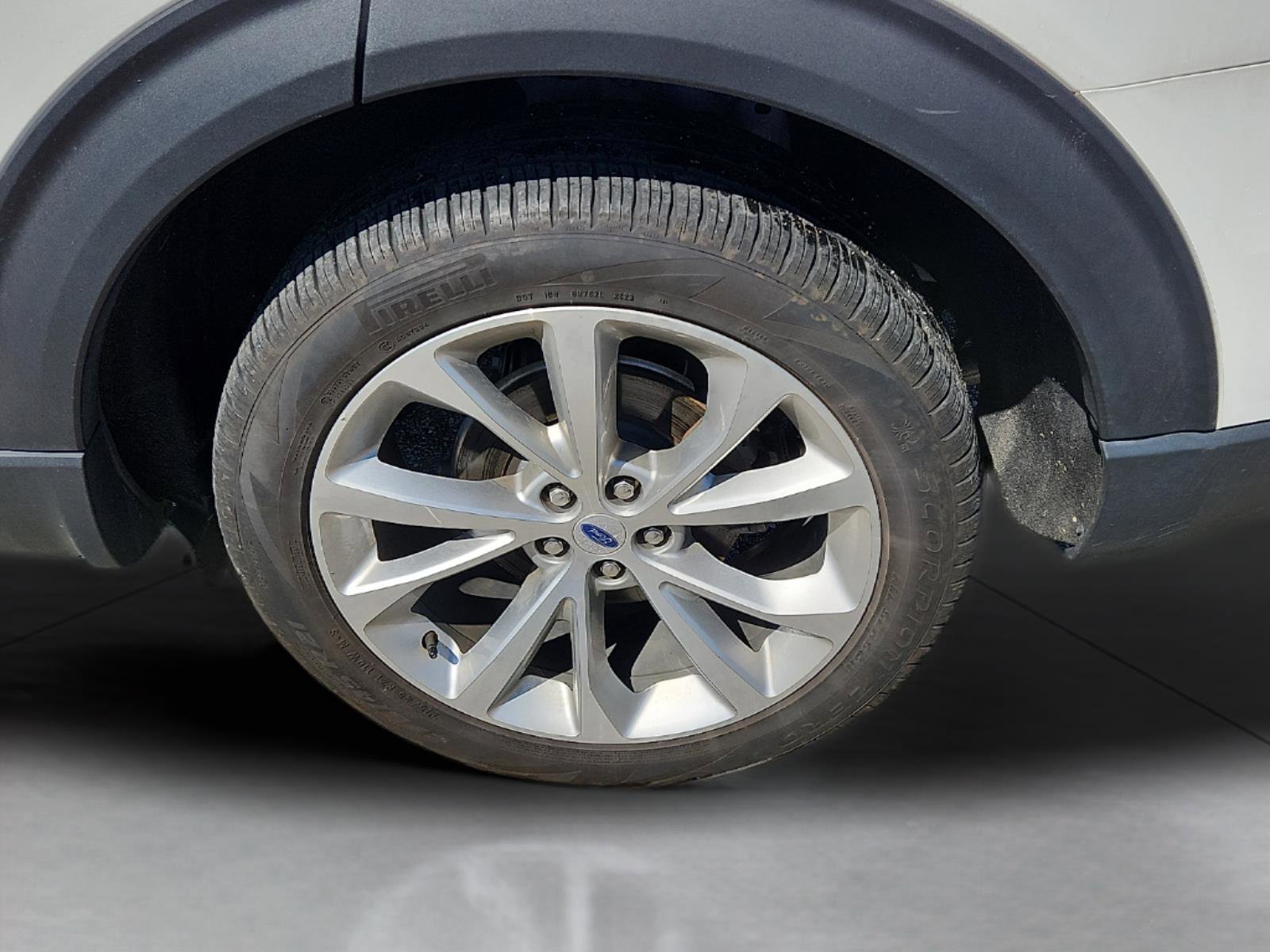 Certified 2023 Ford Explorer Platinum w/ Technology Package image 7