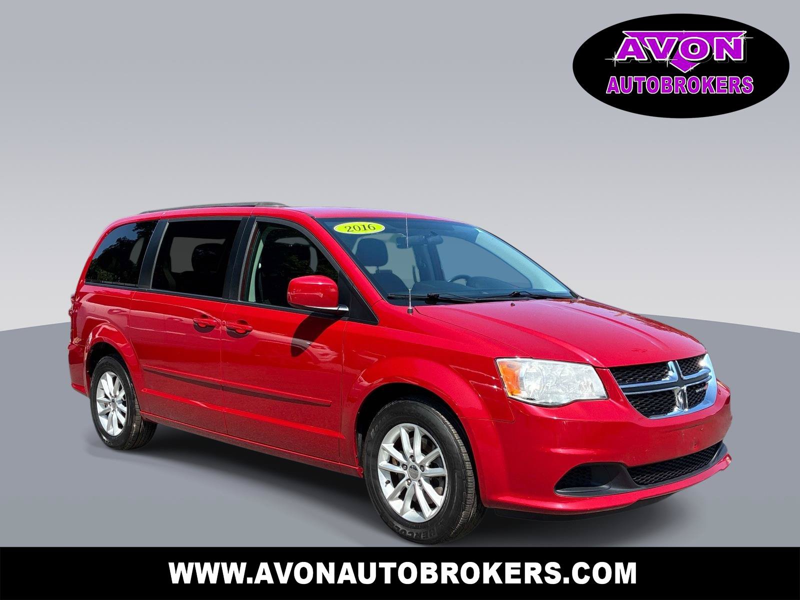Used 2016 Dodge Grand Caravan SXT w/ Rear Park Assist Package FWD image 1