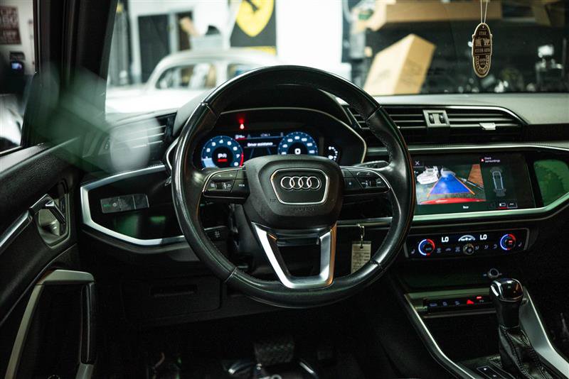 Used 2022 Audi Q3 2.0T Premium AWD/4WD image 17