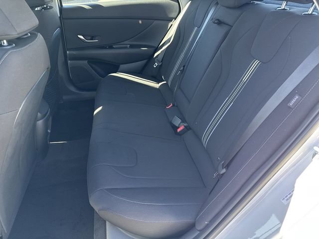 Certified 2025 Hyundai Elantra SEL image 20