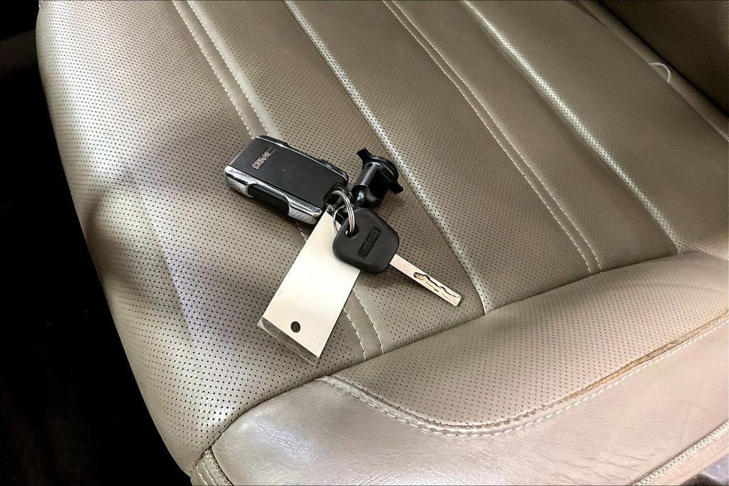 Used 2016 GMC Sierra 1500 Denali w/ Denali Ultimate Package image 10