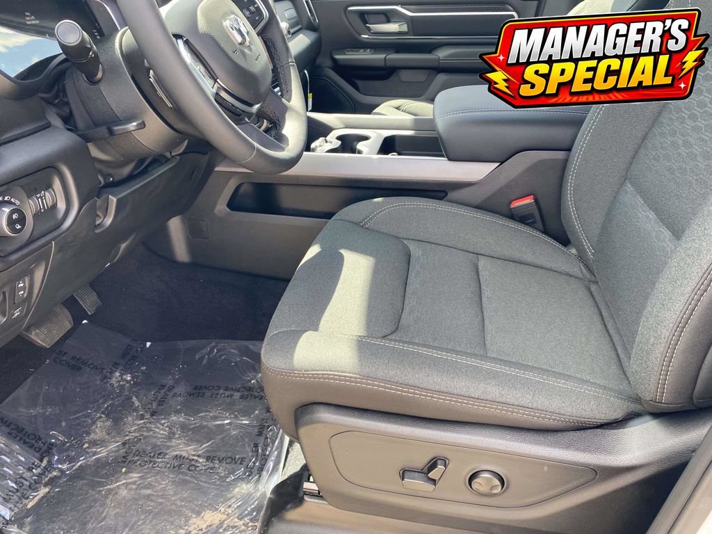 New 2026 RAM 1500 Big Horn AWD/4WD image 13