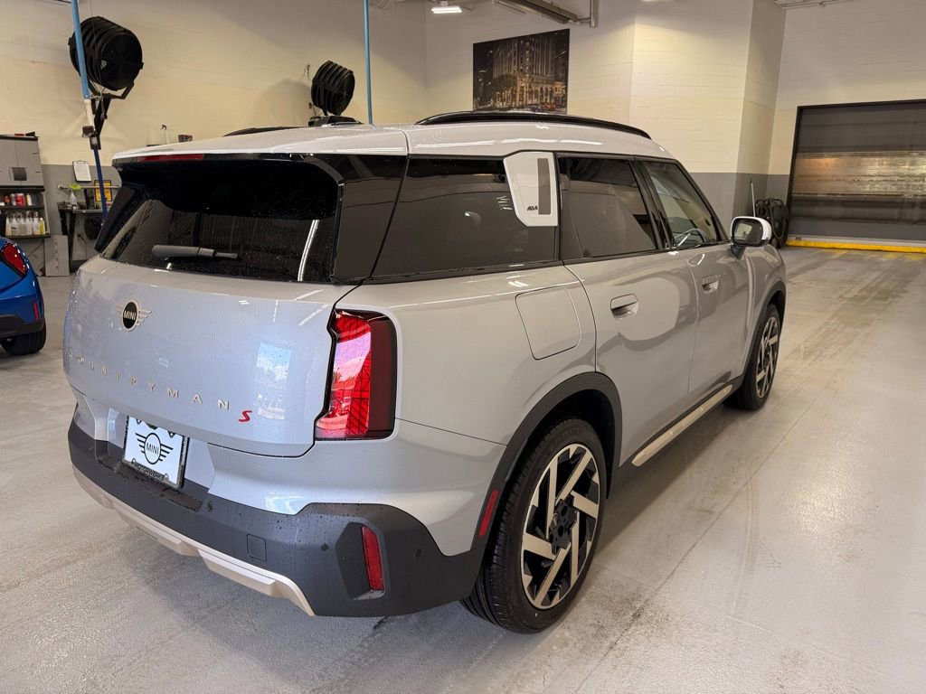 Certified 2025 MINI Cooper Countryman S w/ Comfort Package Max image 6