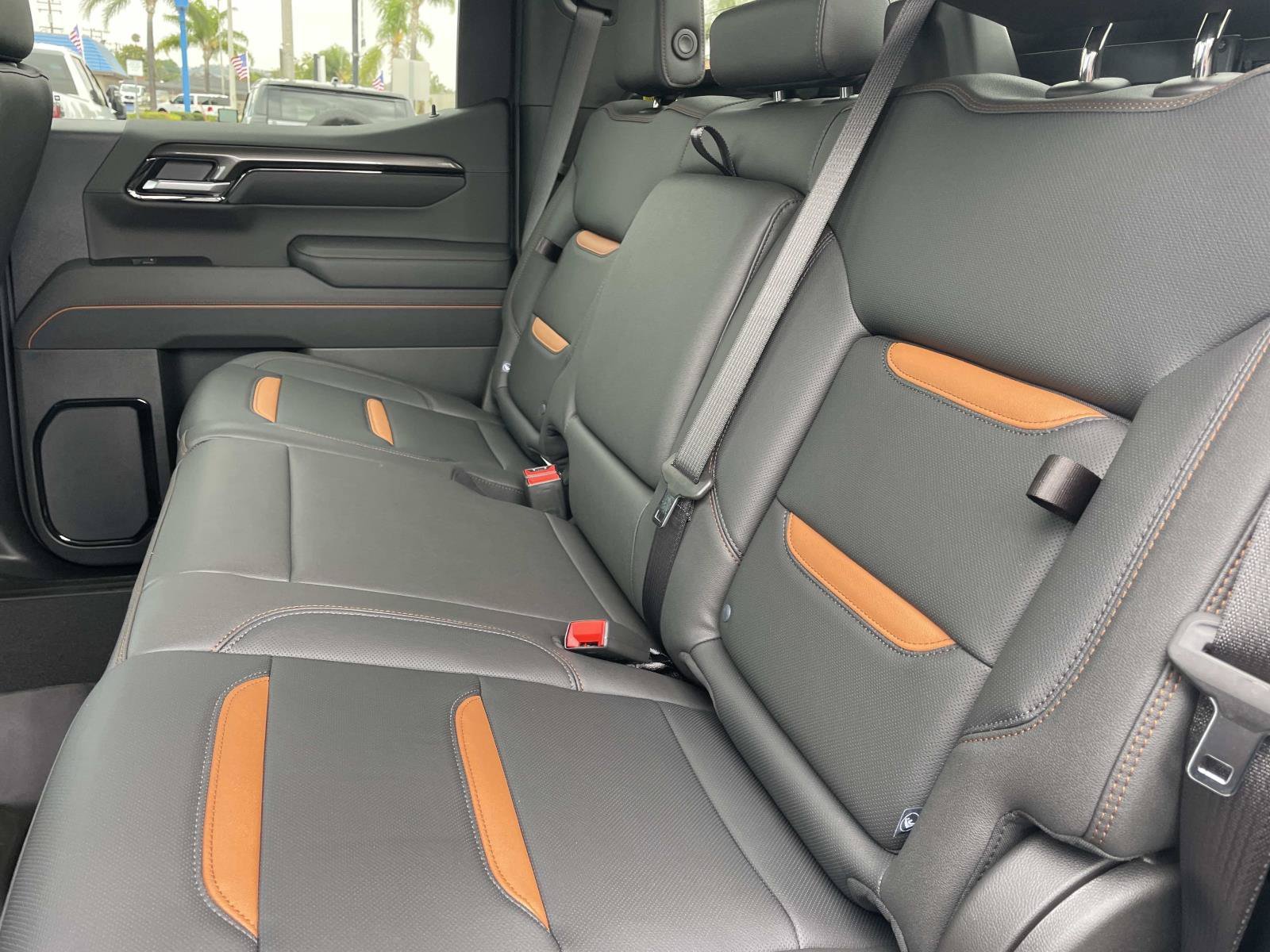 New 2026 GMC Sierra 1500 AT4 w/ AT4 Premium Package AWD/4WD image 25