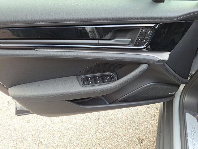New 2026 Porsche Panamera 4 image 24