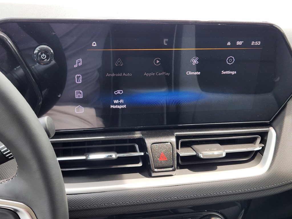 New 2026 Chevrolet TrailBlazer LT w/ Convenience Package FWD image 17
