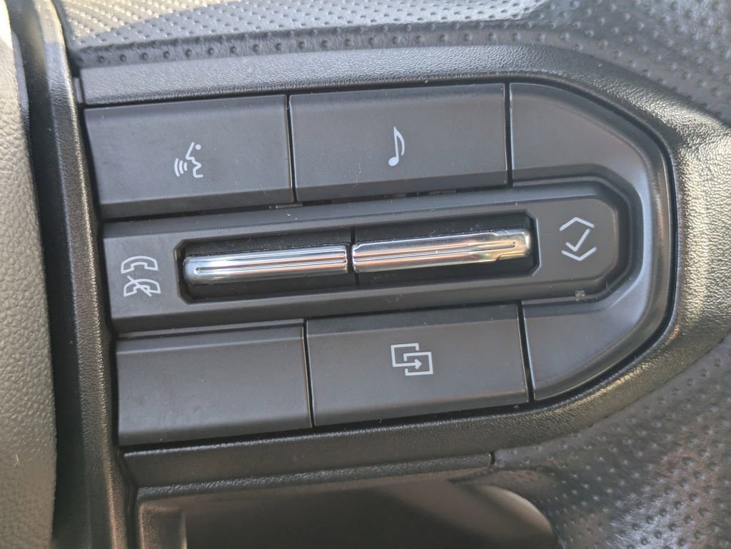 Used 2023 Chevrolet Colorado W/T image 24