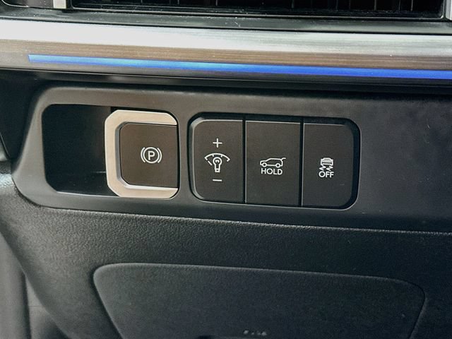 Certified 2024 Hyundai Santa Fe Limited AWD/4WD image 13