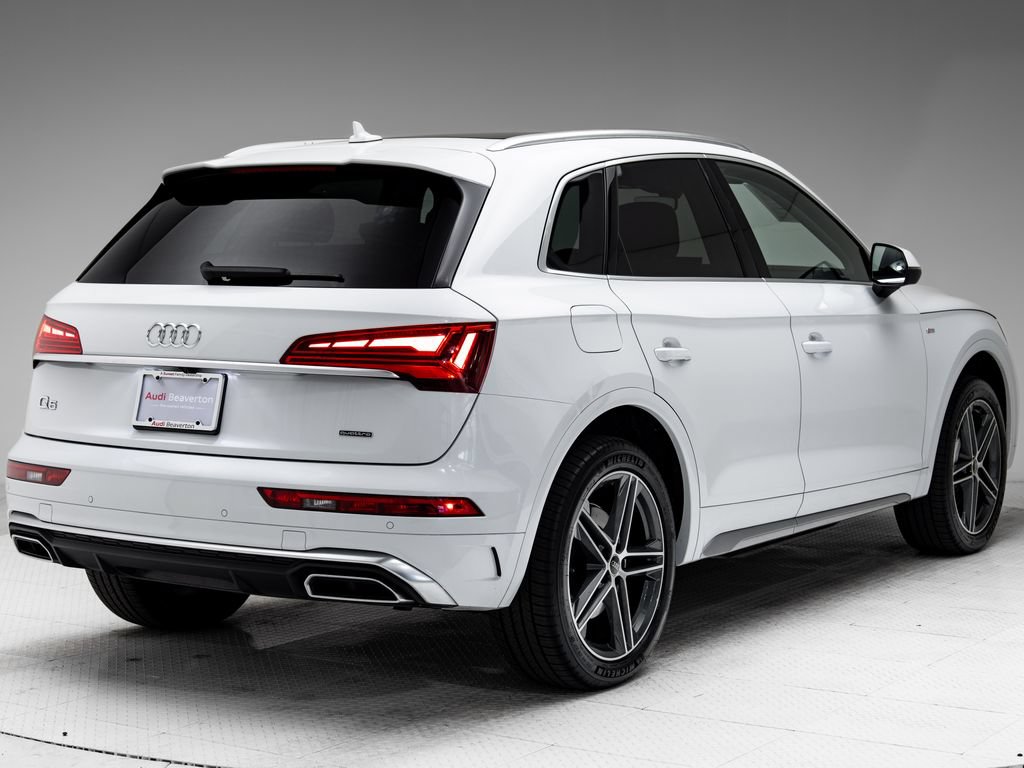 Used 2023 Audi Q5 e Premium w/ Convenience Package AWD/4WD image 31