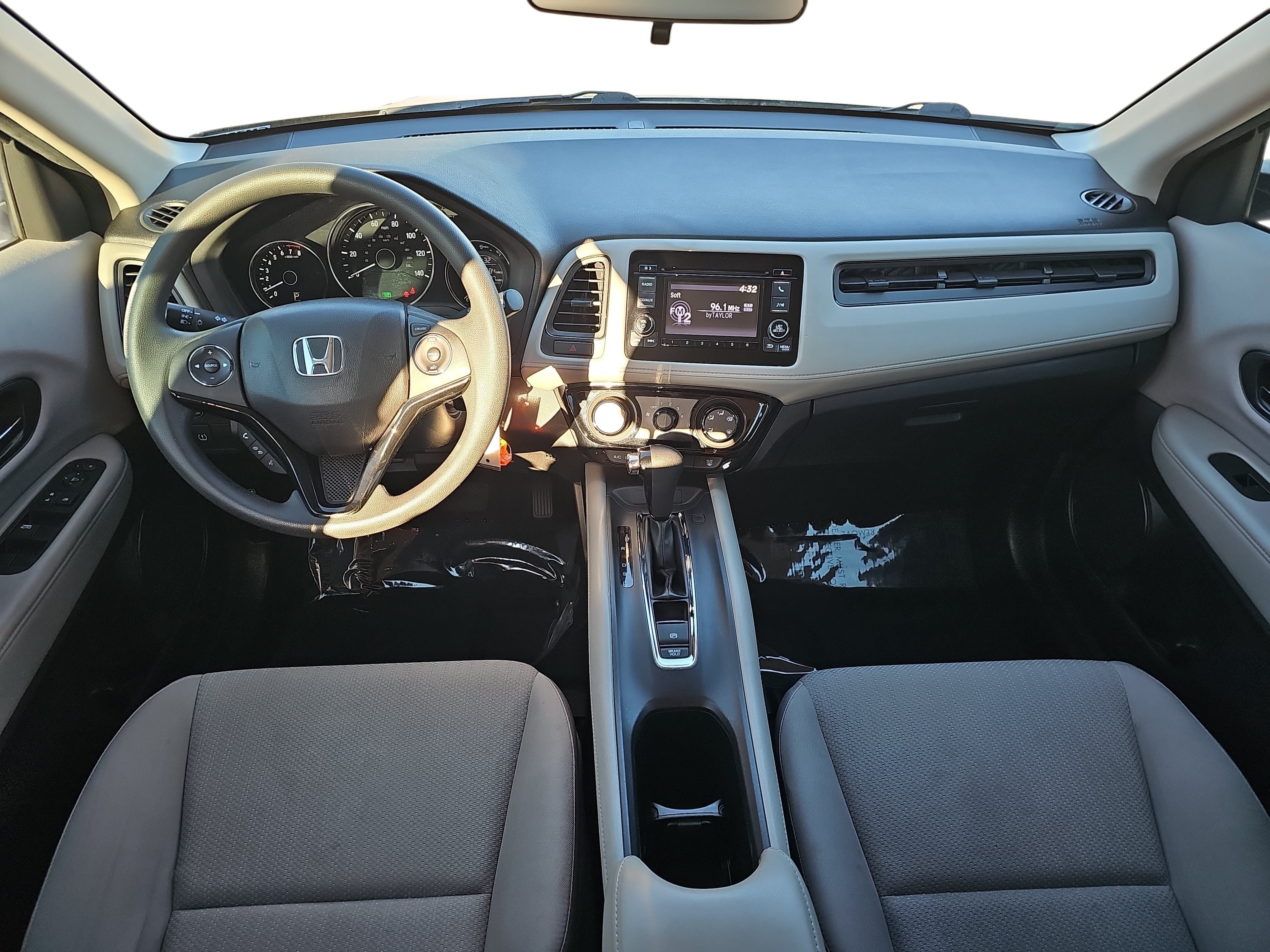 Used 2016 Honda HR-V LX image 9