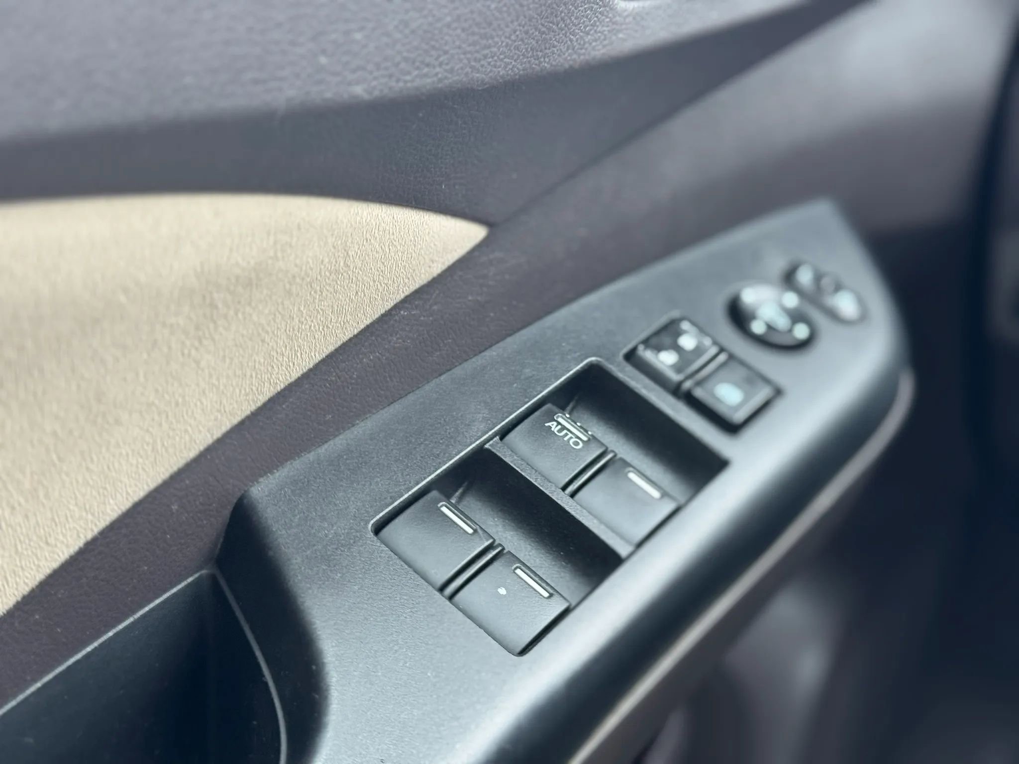 Used 2013 Honda CR-V EX image 26