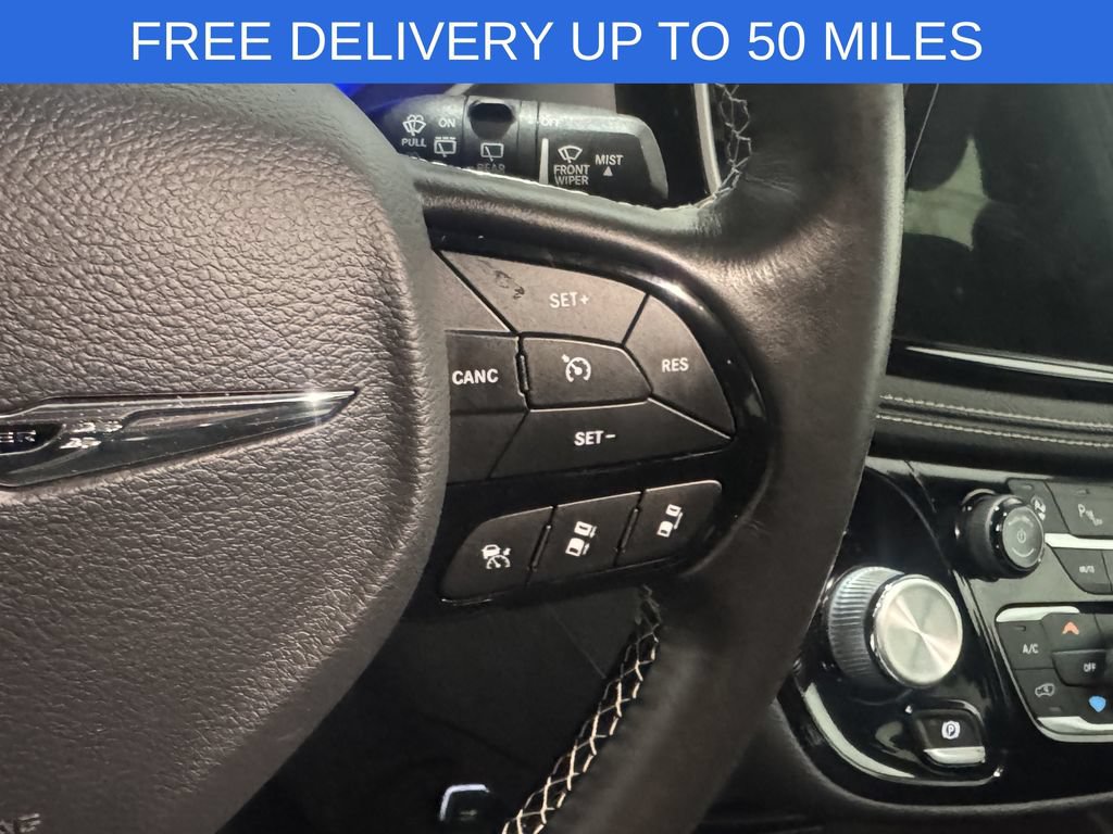 Used 2021 Chrysler Pacifica Touring w/ S Appearance Package FWD image 7
