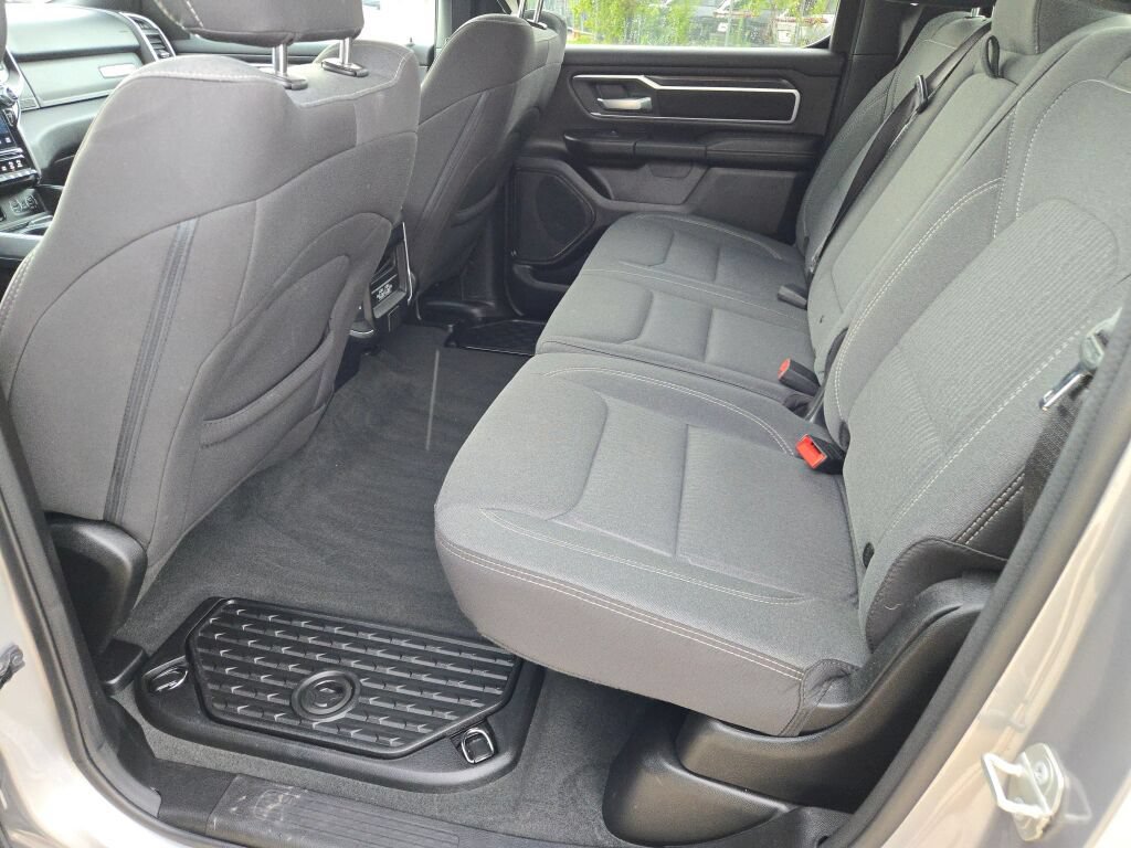 Used 2023 RAM 1500 Big Horn AWD/4WD image 18