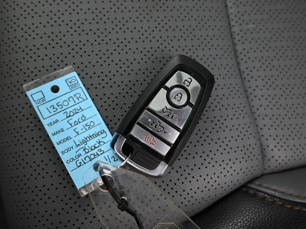 Used 2024 Ford F150 Lightning Lariat image 24
