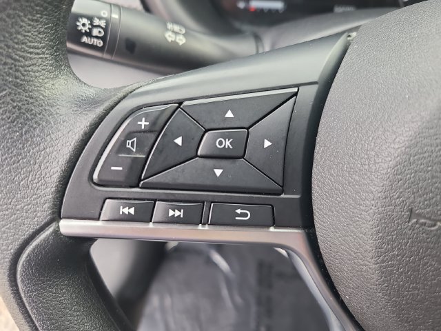 Used 2024 Nissan Kicks SV FWD image 25