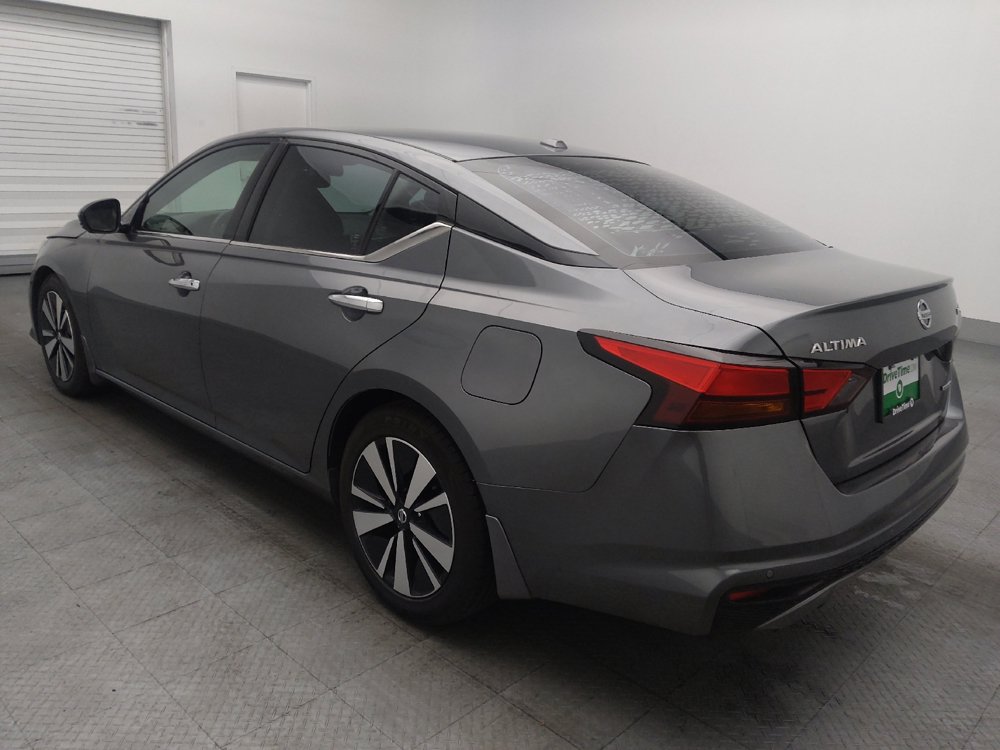 Used 2020 Nissan Altima 2.0 Platinum FWD image 5