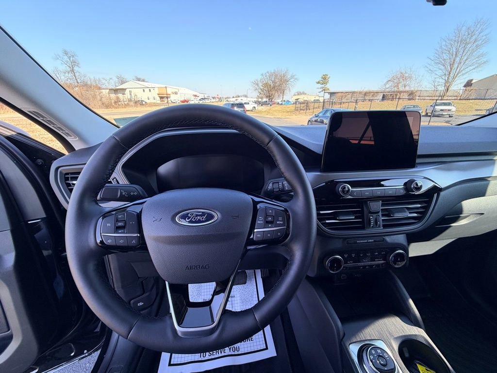 Used 2024 Ford Escape Active w/ Cold Weather Package image 13