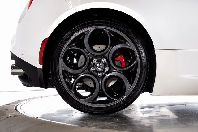 Used 2019 Alfa Romeo 4C Spider RWD image 14